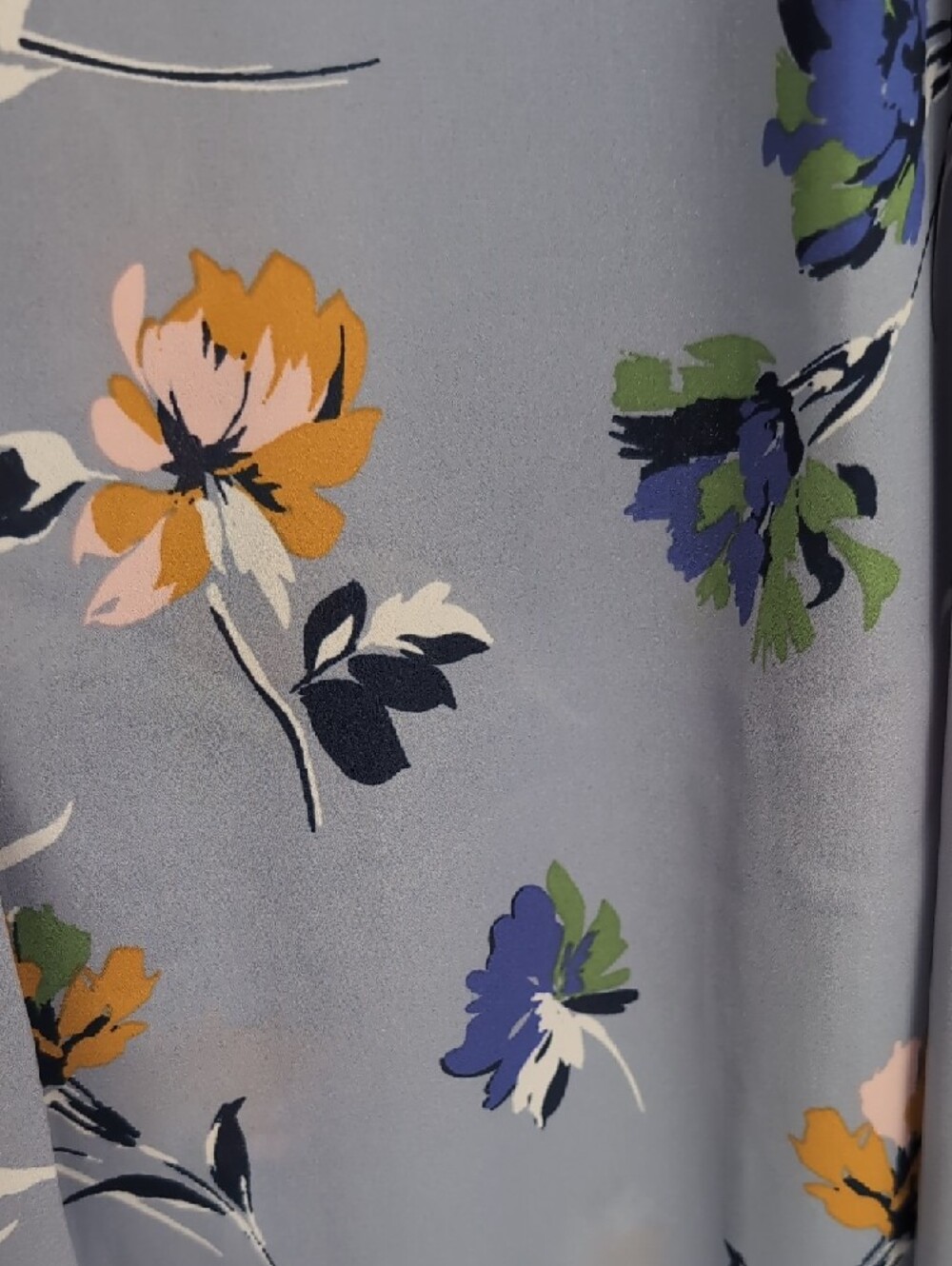 Daniel Rainn Slate Blue Floral Sleeveless V-Neck Camisole - Picture 5 of 5